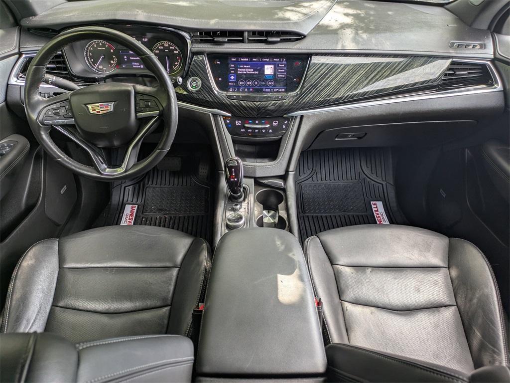used 2023 Cadillac XT6 car, priced at $31,640
