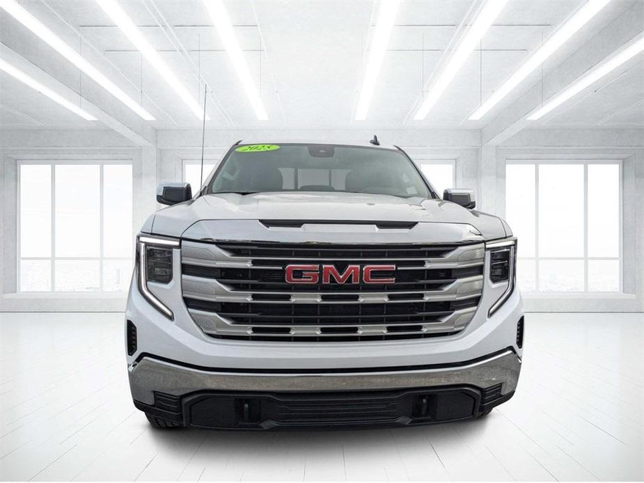 new 2025 GMC Sierra 1500 car, priced at $55,500