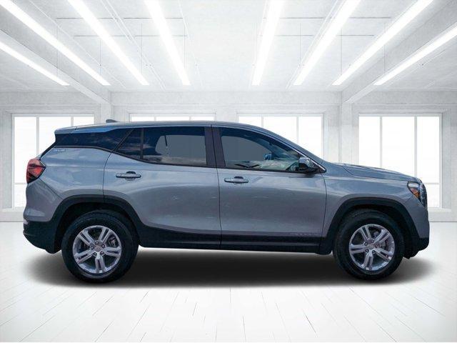 new 2024 GMC Terrain car, priced at $27,000