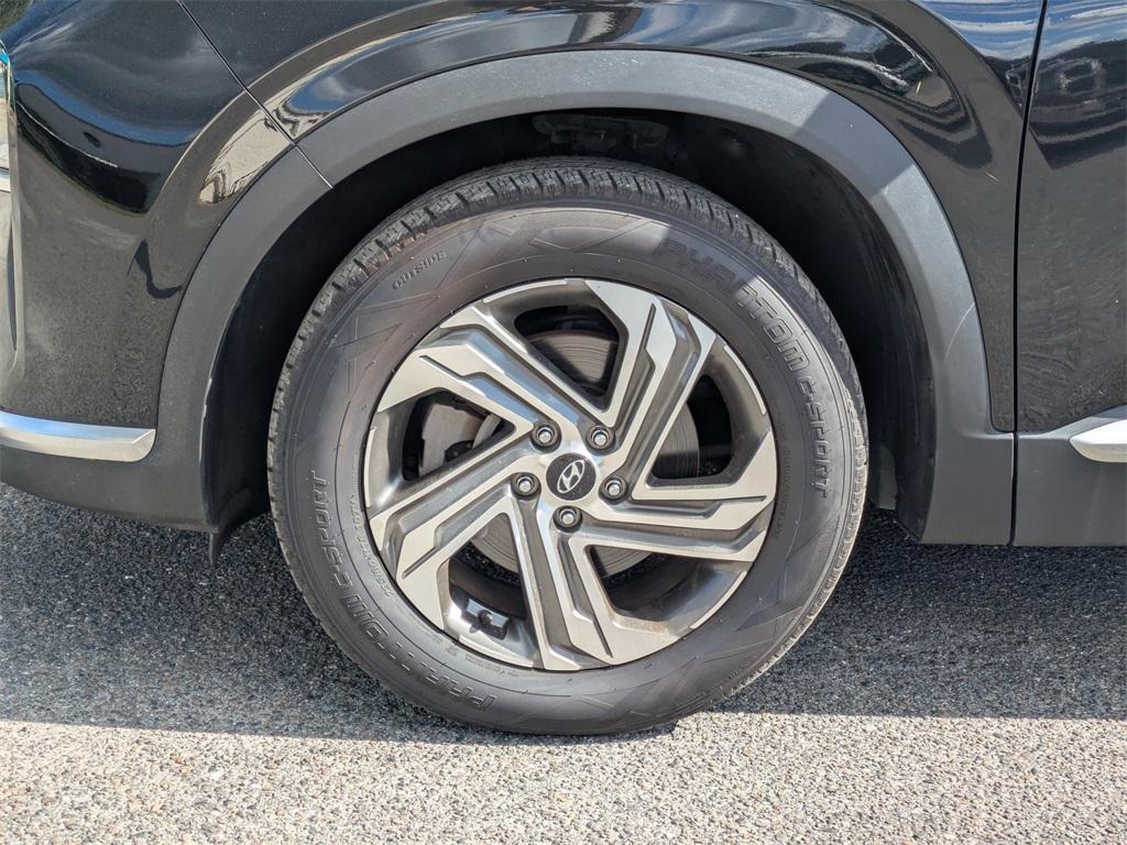used 2021 Hyundai Santa Fe car, priced at $20,000