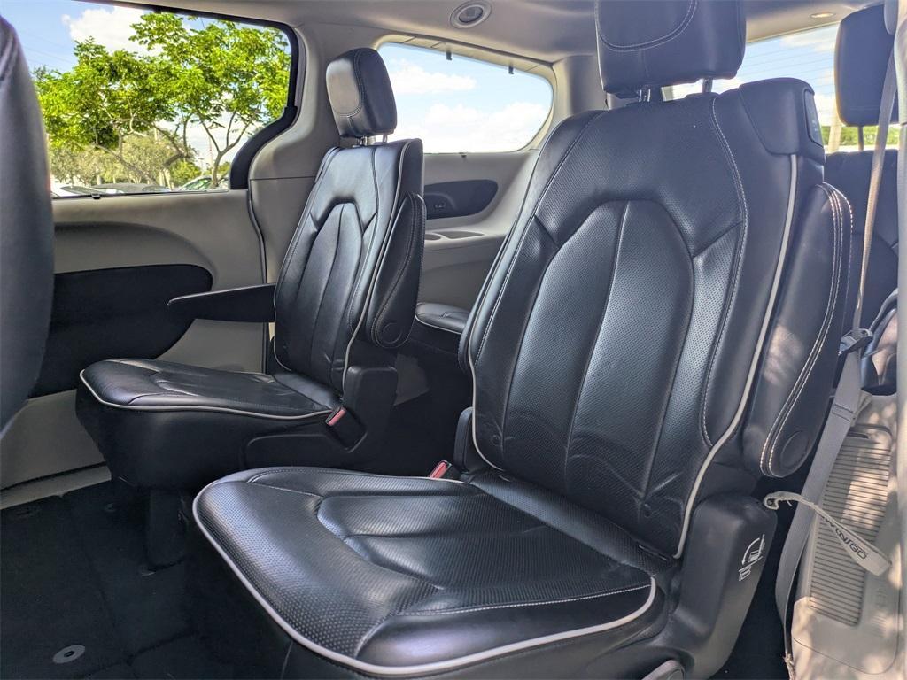 used 2022 Chrysler Pacifica car, priced at $25,627
