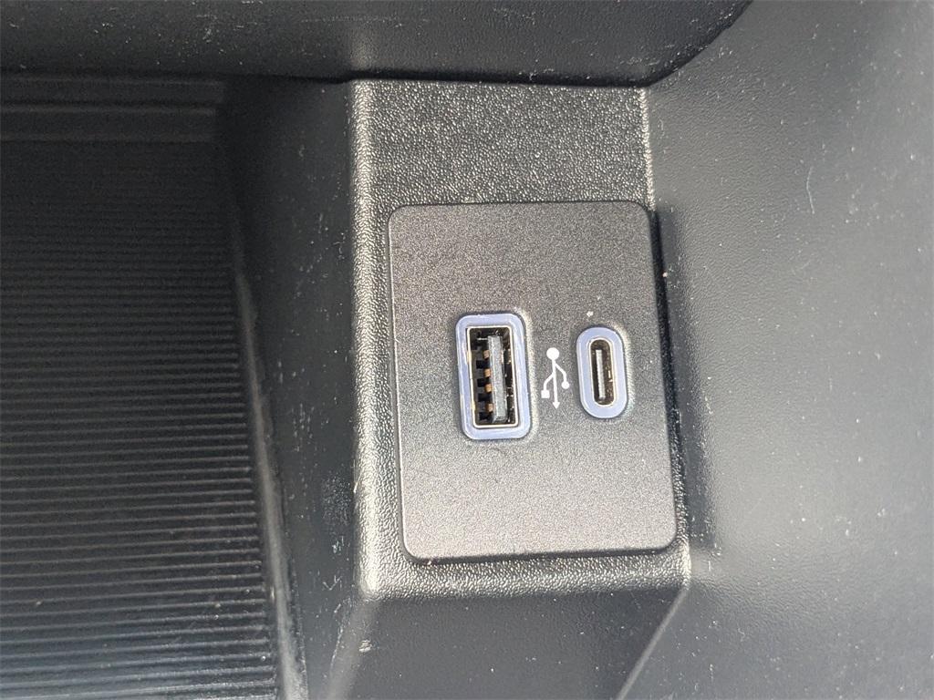 used 2024 Ford Edge car, priced at $23,500