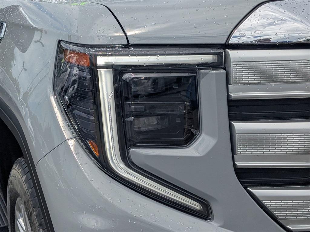 used 2024 GMC Sierra 1500 car, priced at $38,500