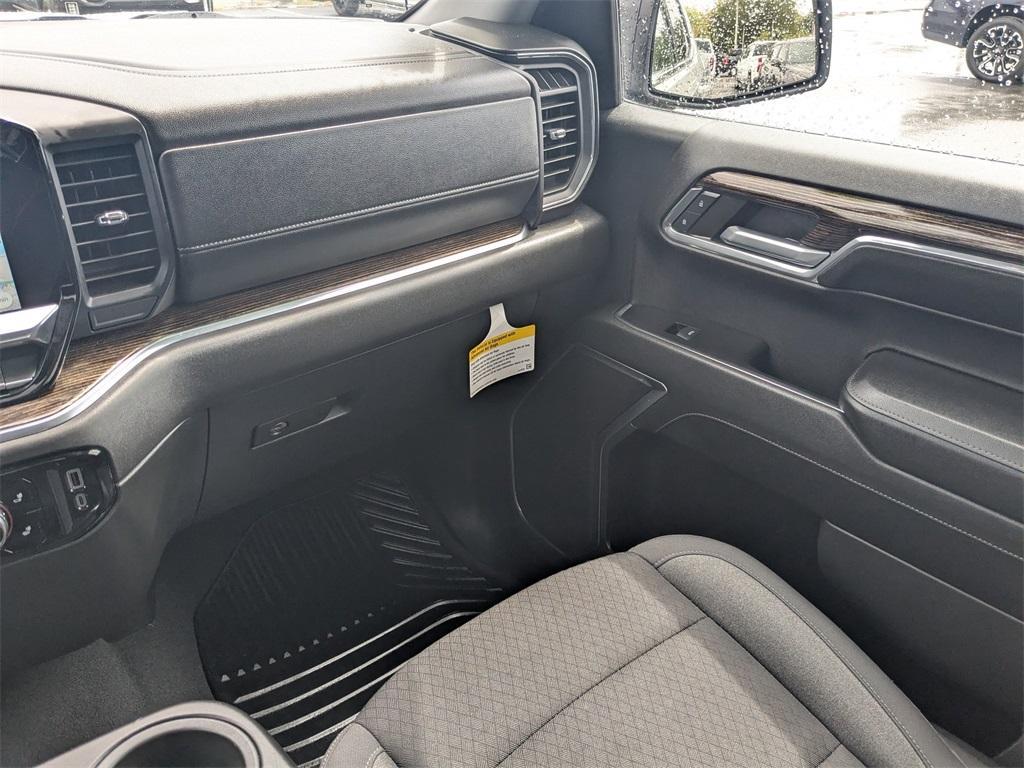 used 2024 GMC Sierra 1500 car, priced at $38,500
