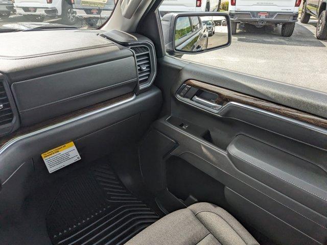 new 2025 GMC Sierra 1500 car, priced at $52,386