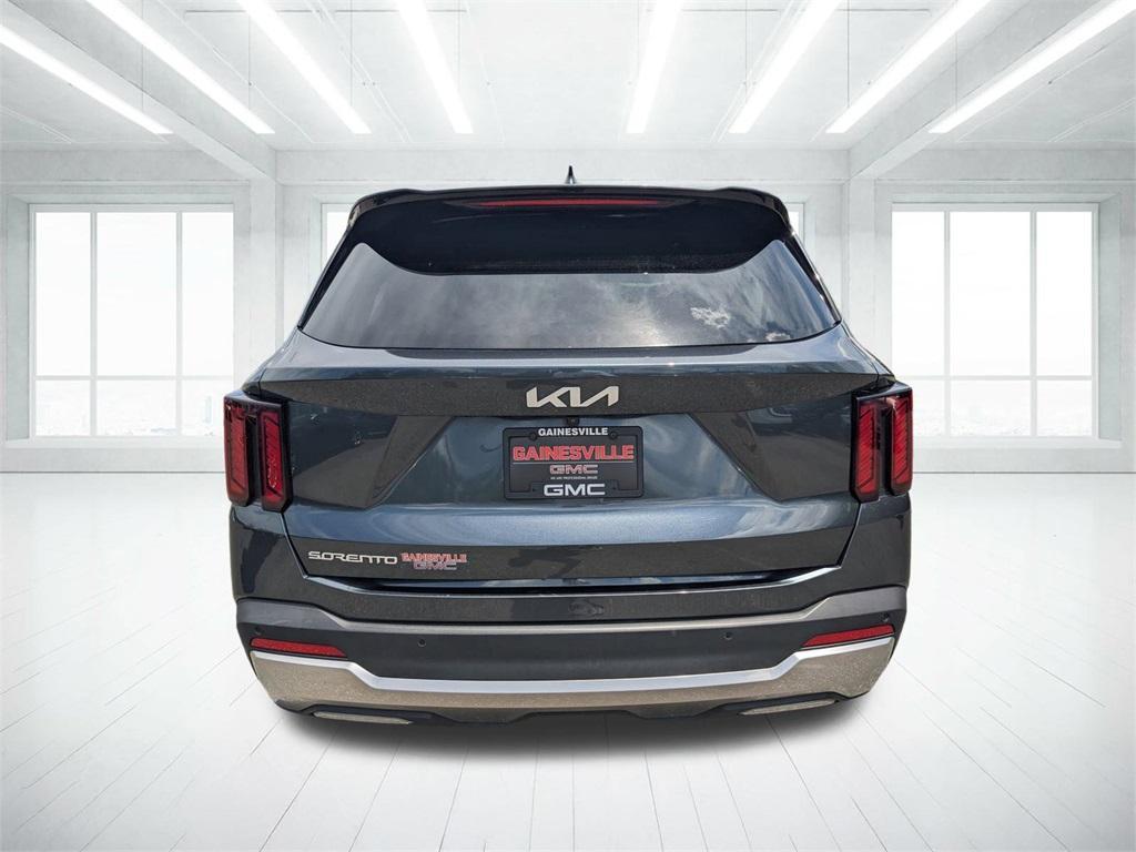 used 2024 Kia Sorento car, priced at $28,991
