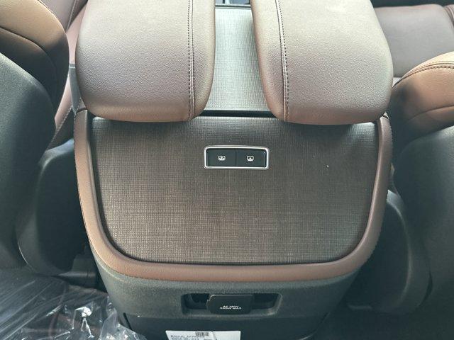 new 2025 Lincoln Navigator L car, priced at $111,295