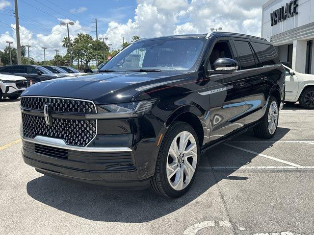 new 2025 Lincoln Navigator L car, priced at $111,295
