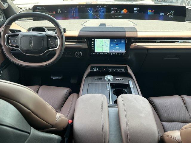 new 2025 Lincoln Navigator L car, priced at $111,295