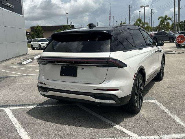 new 2025 Lincoln Nautilus car, priced at $62,837