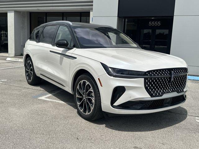new 2025 Lincoln Nautilus car, priced at $61,877