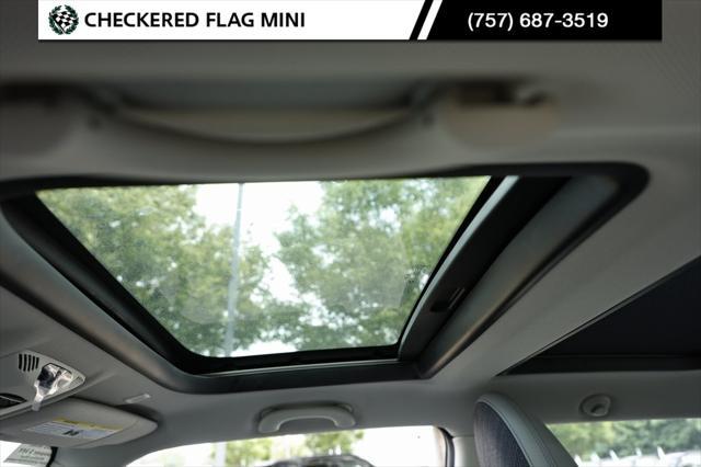 used 2025 MINI Hardtop car, priced at $33,450