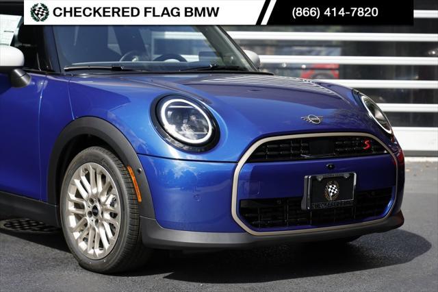 new 2025 MINI Hardtop car, priced at $39,500