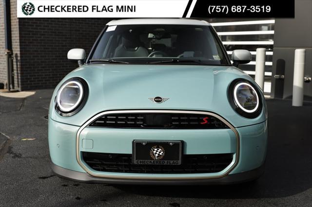 new 2025 MINI Hardtop car, priced at $39,680