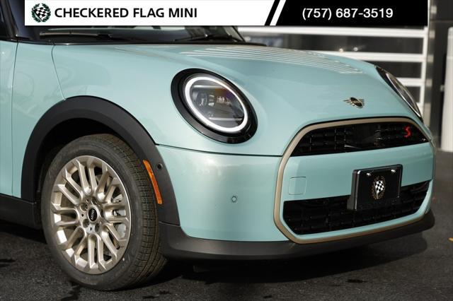 new 2025 MINI Hardtop car, priced at $39,680