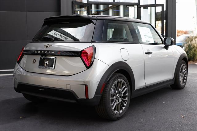 new 2025 MINI Hardtop car, priced at $35,680