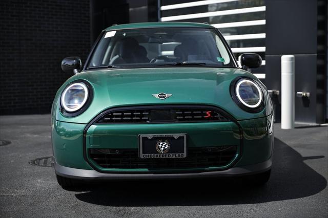 new 2025 MINI Hardtop car, priced at $36,395