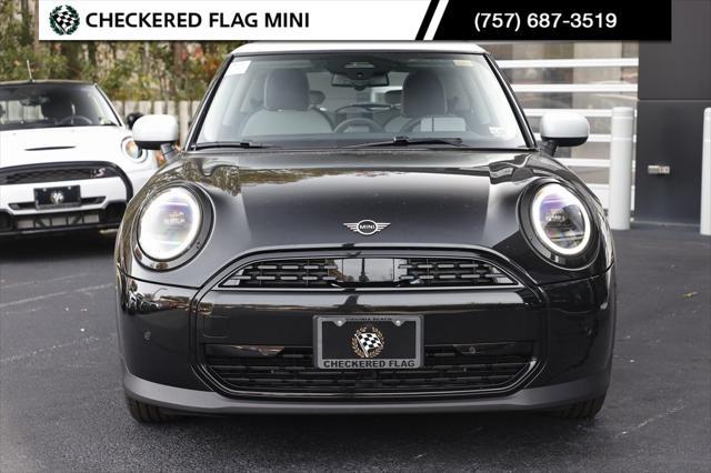 new 2025 MINI Hardtop car, priced at $32,930