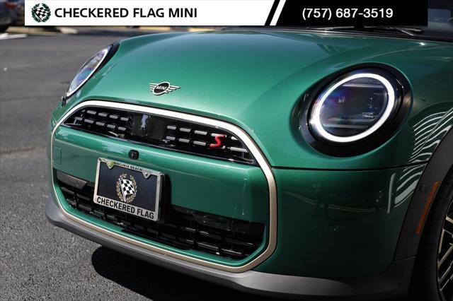 new 2025 MINI Hardtop car, priced at $39,715