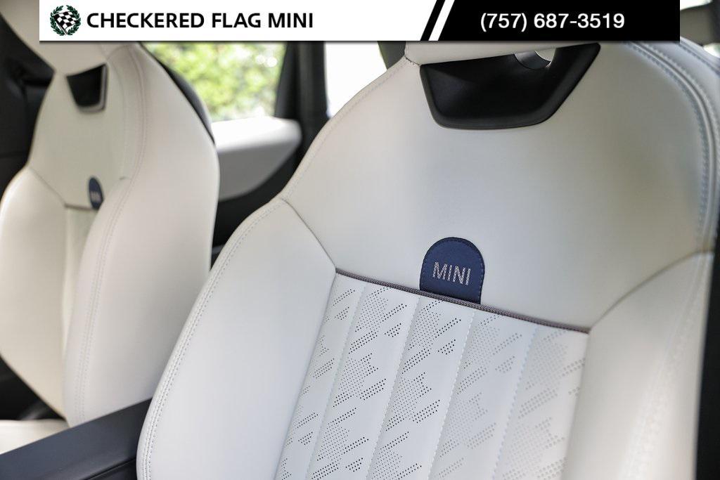new 2025 MINI Hardtop car, priced at $37,160
