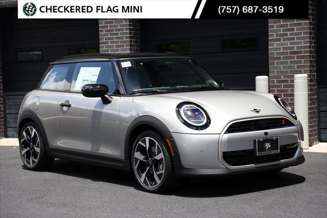 new 2025 MINI Hardtop car, priced at $38,580