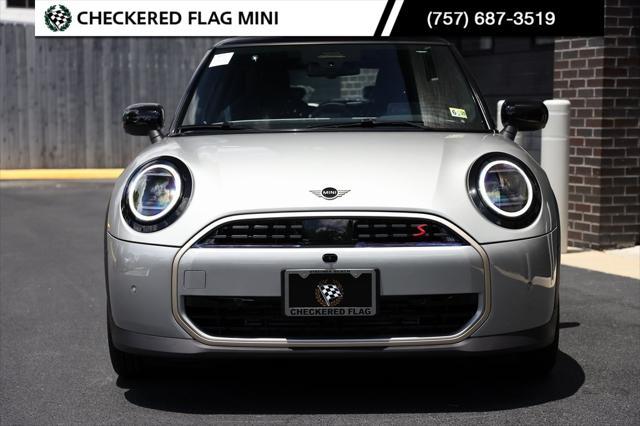 new 2025 MINI Hardtop car, priced at $38,580