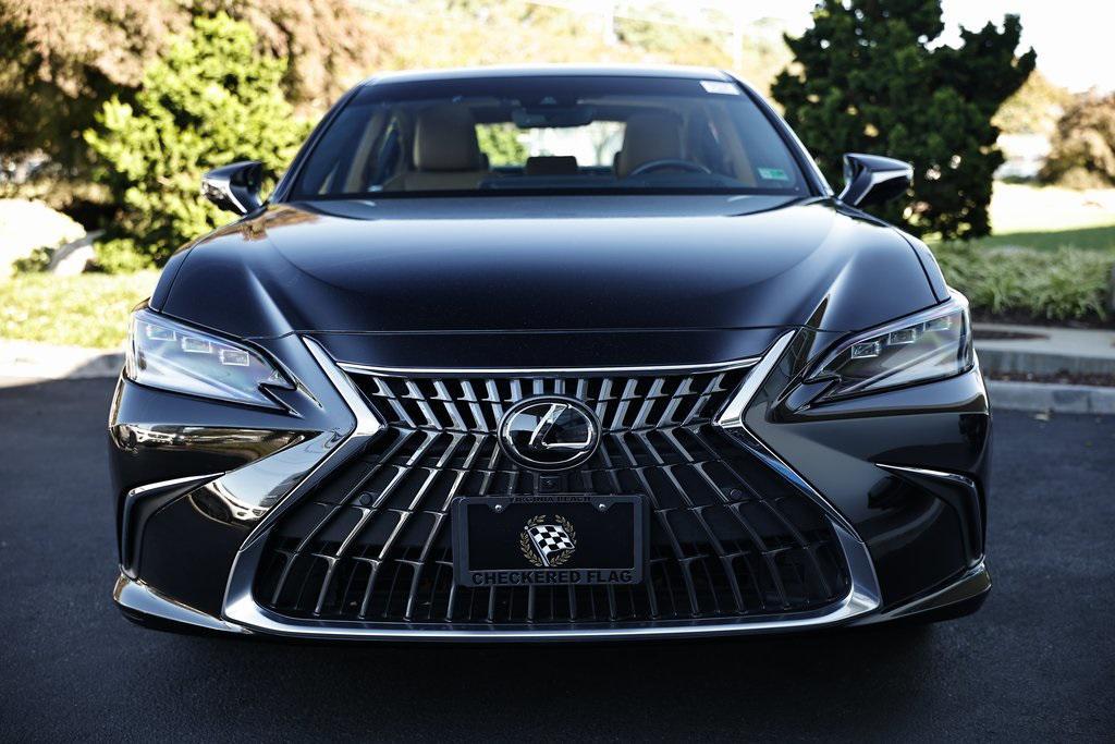 used 2023 Lexus ES 300h car, priced at $46,490