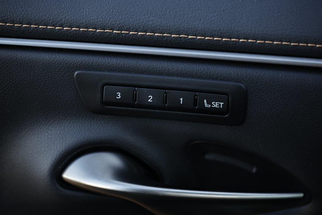 used 2023 Lexus ES 300h car, priced at $46,490