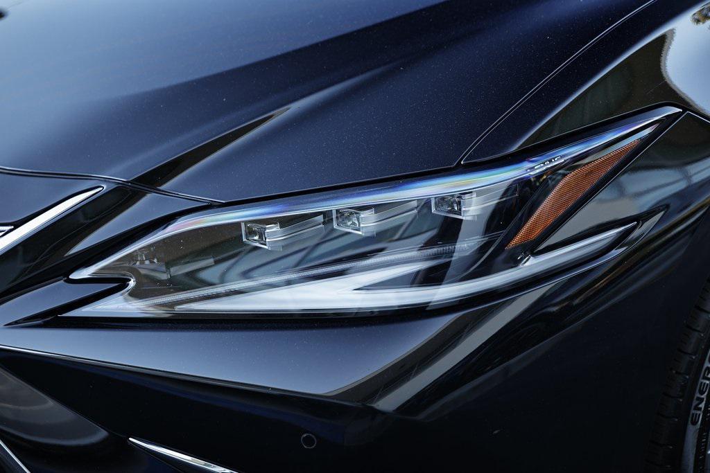 used 2023 Lexus ES 300h car, priced at $46,490