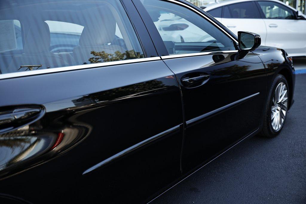 used 2023 Lexus ES 300h car, priced at $46,490