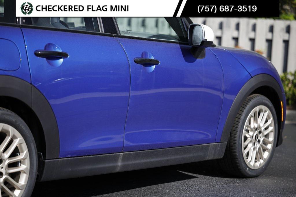 new 2025 MINI Hardtop car, priced at $37,075