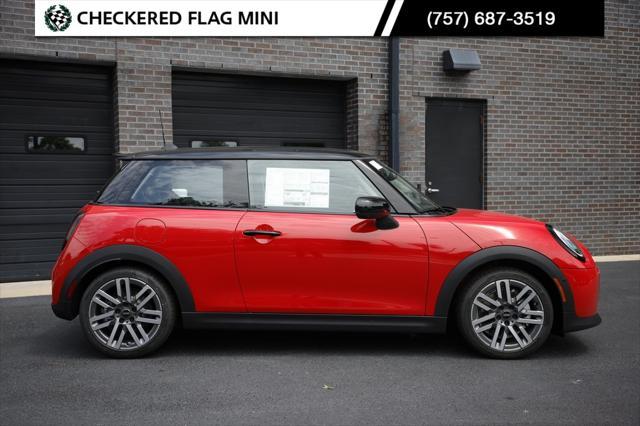 new 2025 MINI Hardtop car, priced at $38,225