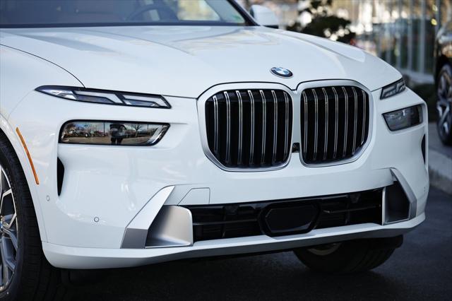 new 2025 BMW X7 car, priced at $94,705