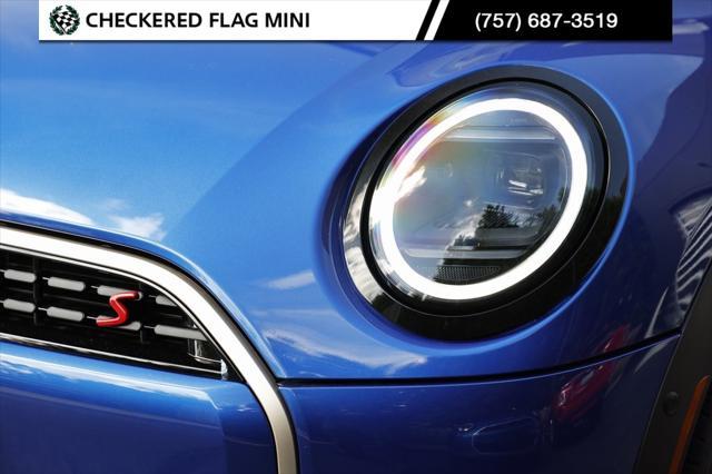 new 2025 MINI Hardtop car, priced at $38,055