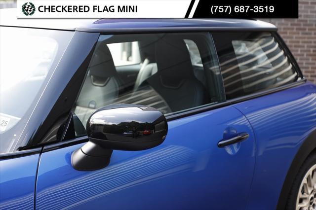 new 2025 MINI Hardtop car, priced at $38,055