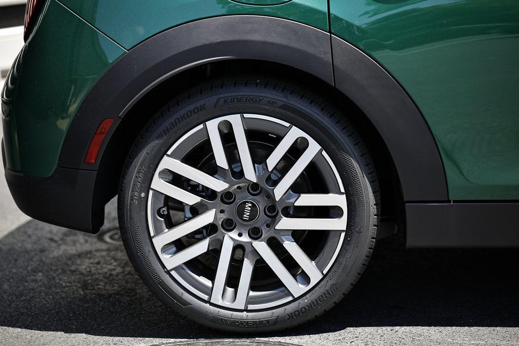 new 2025 MINI Hardtop car, priced at $37,410
