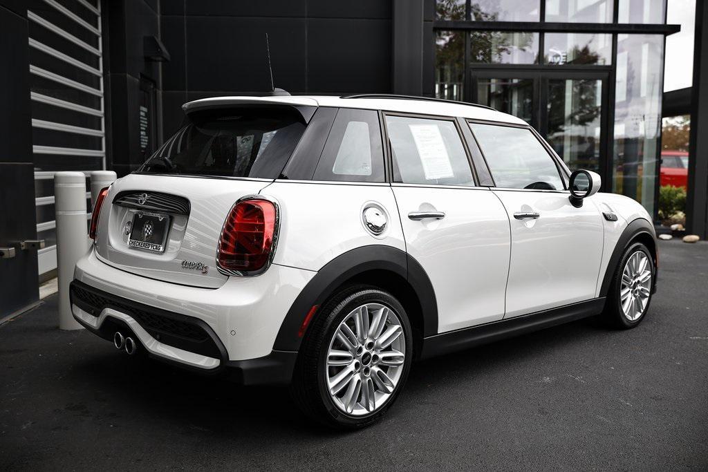 used 2024 MINI Hardtop car, priced at $29,190