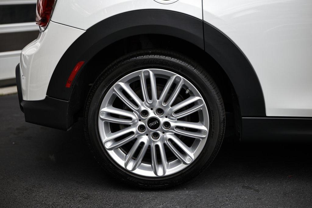 used 2024 MINI Hardtop car, priced at $29,190