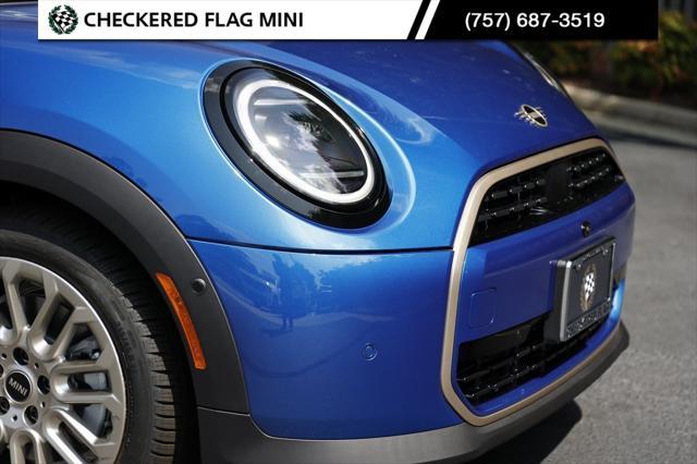 new 2025 MINI Hardtop car, priced at $35,120