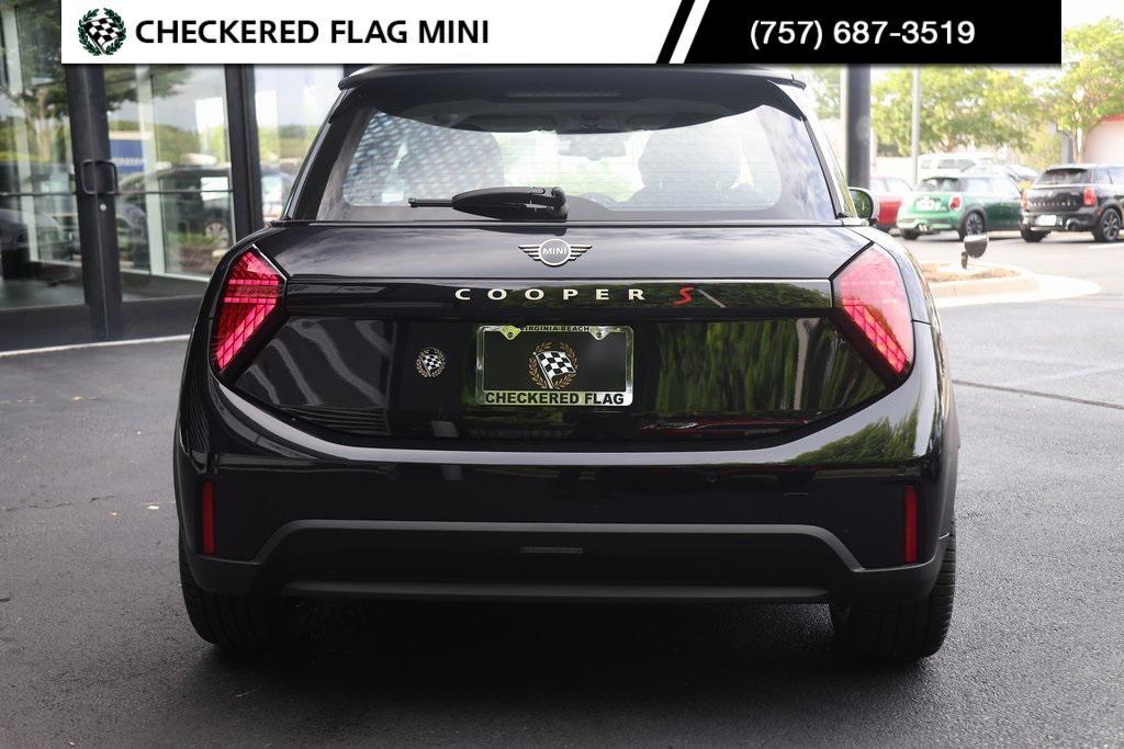 used 2025 MINI Hardtop car, priced at $28,775