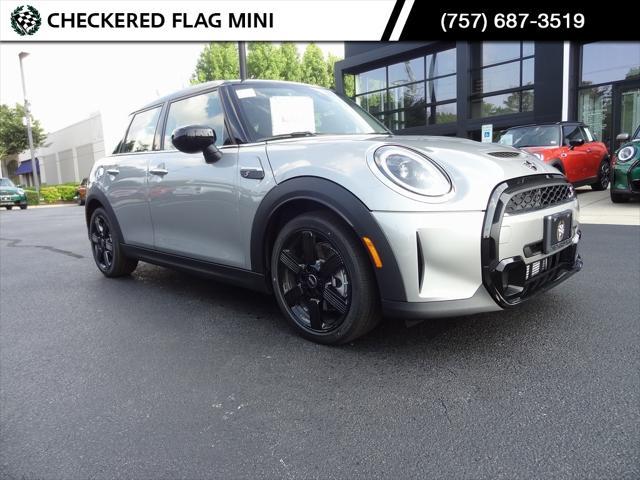 used 2024 MINI Hardtop car, priced at $33,590