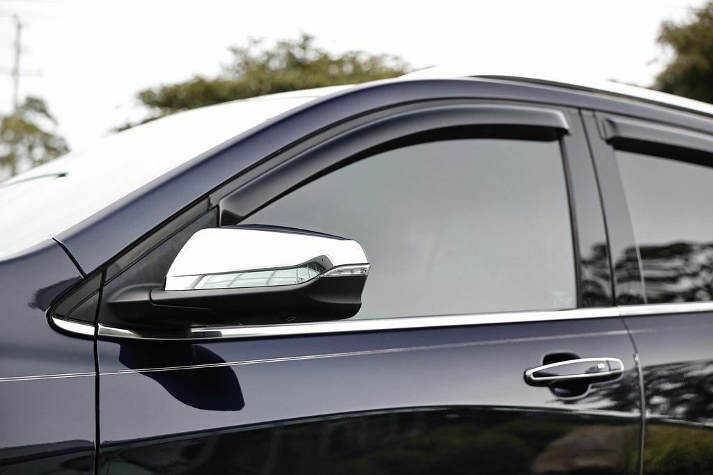 used 2020 Chevrolet Equinox car, priced at $21,390