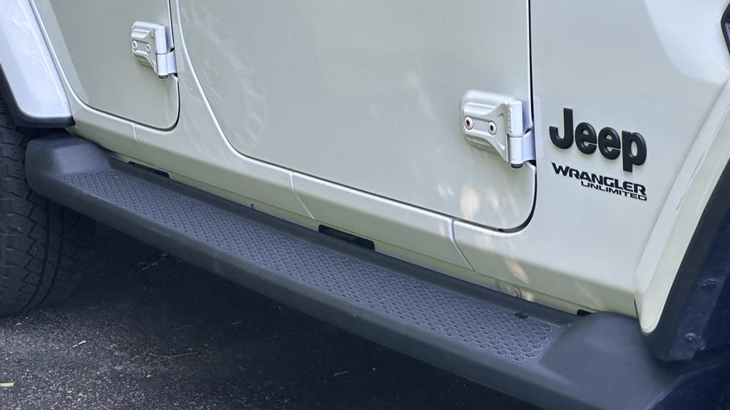 used 2022 Jeep Wrangler Unlimited car, priced at $35,600