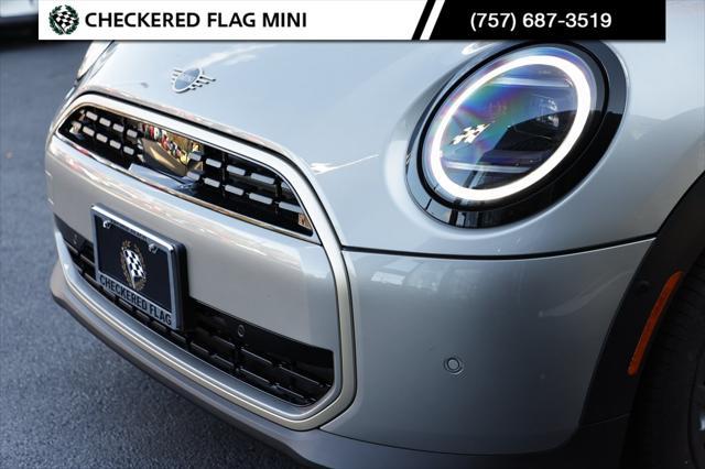 new 2025 MINI Hardtop car, priced at $35,130