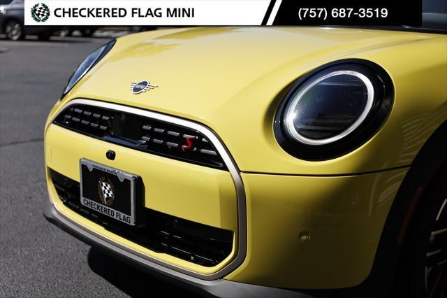 new 2025 MINI Hardtop car, priced at $39,935