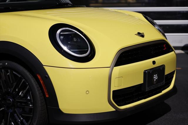 new 2025 MINI Hardtop car, priced at $39,935