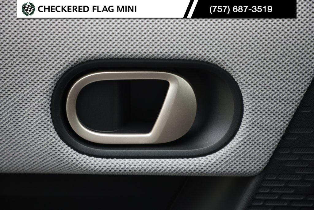 used 2025 MINI Hardtop car, priced at $30,998