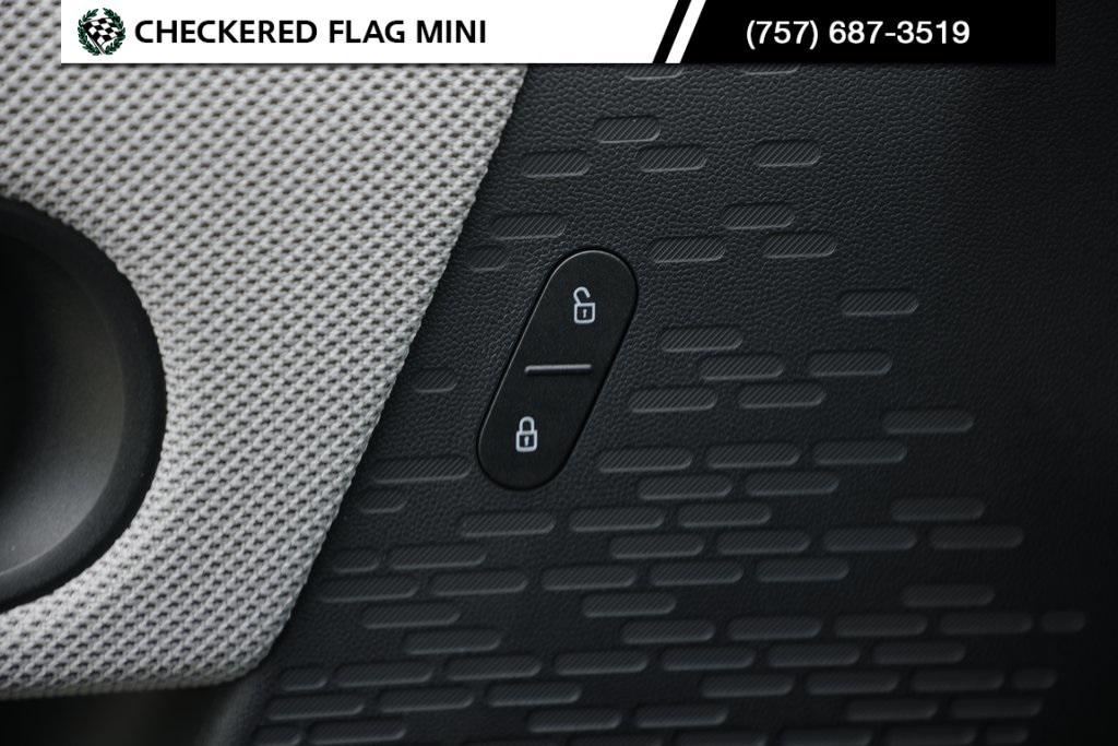 used 2025 MINI Hardtop car, priced at $30,998