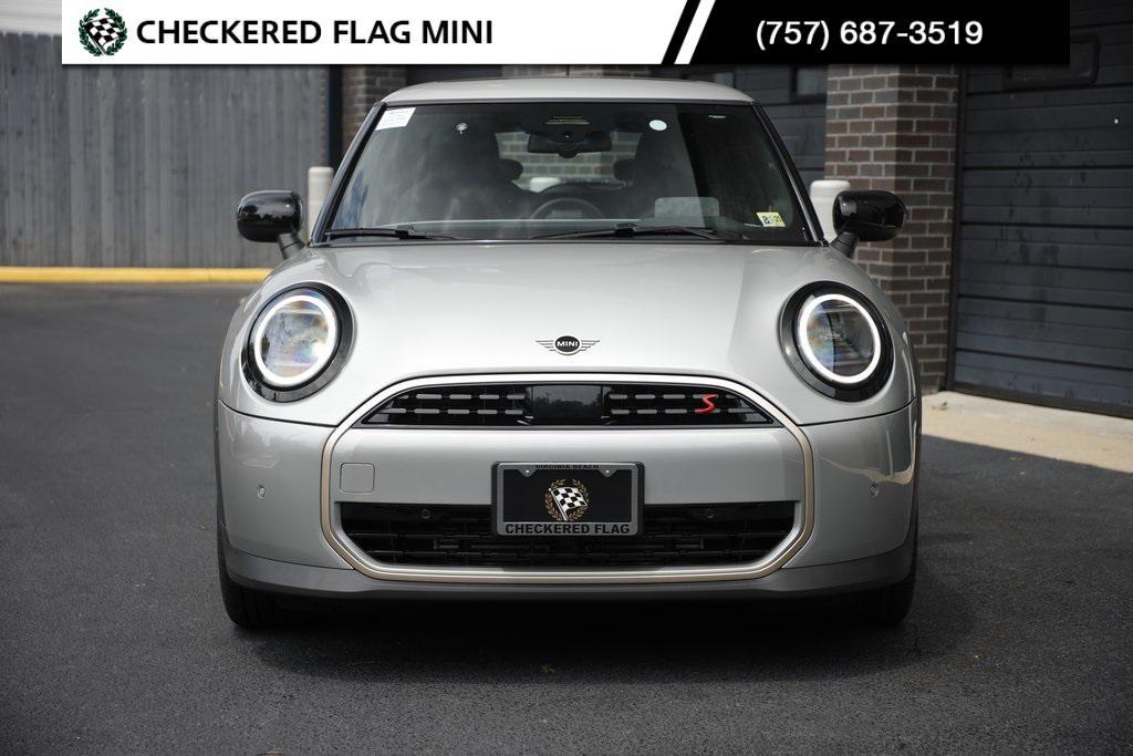 used 2025 MINI Hardtop car, priced at $30,998