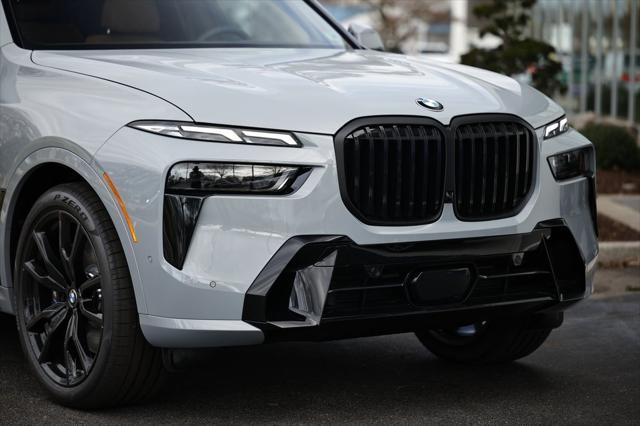 new 2025 BMW X7 car, priced at $97,855